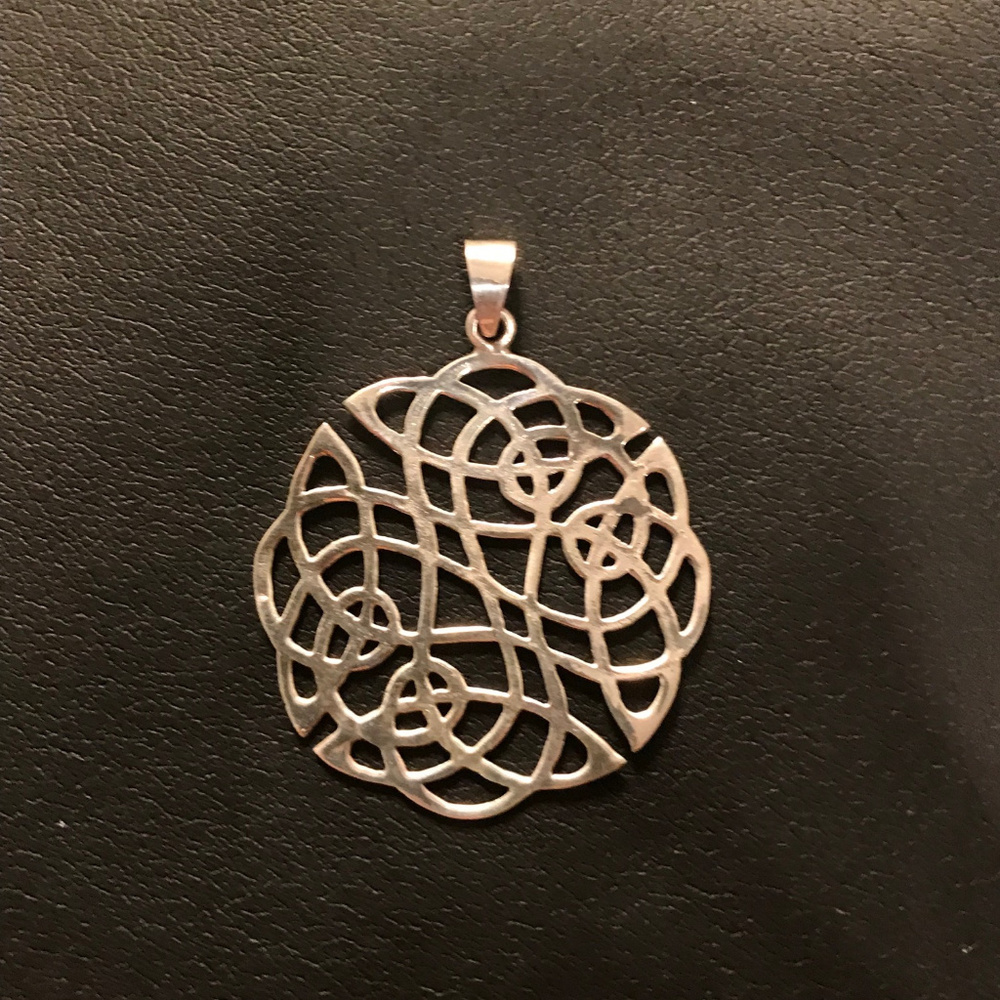 Celtic Sterling Silver pendant - Picture 2 of 6